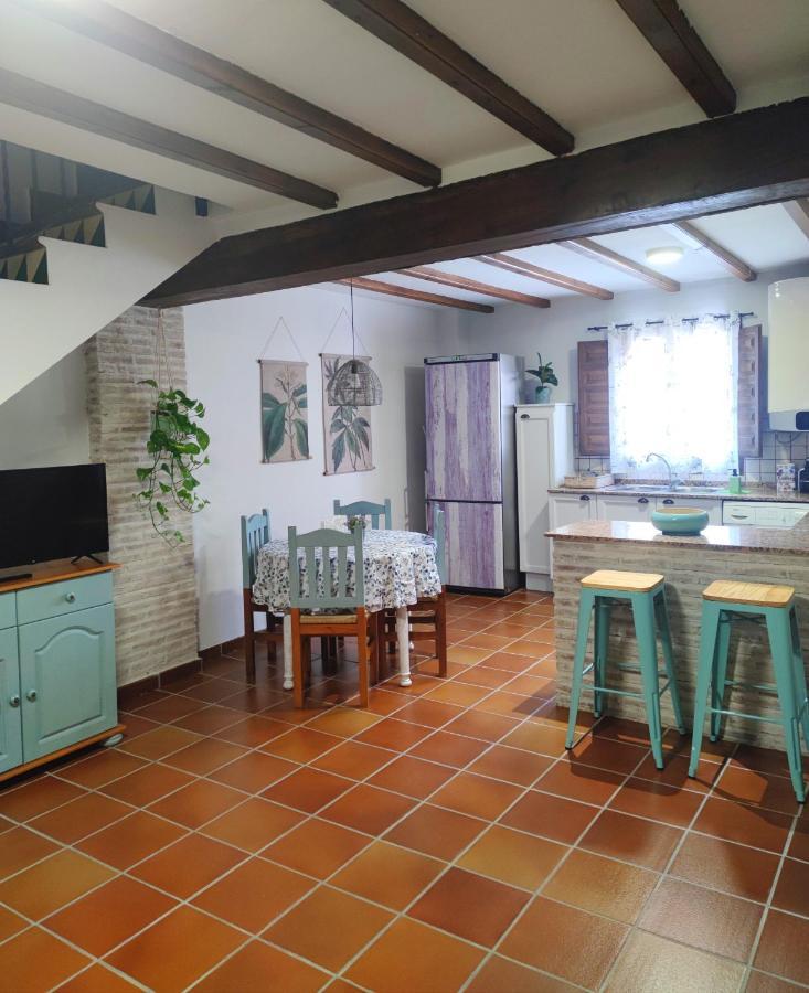 Masía de San Juan, casa rural renovada en Castillo con piscina y Aire Acondicionado Segorbe  Exterior foto